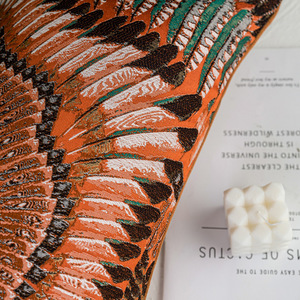<span class=keywords><strong>Housse</strong></span> de <span class=keywords><strong>coussin</strong></span> décorative gris et blanc, taie d'oreiller en satin jacquard de luxe avec motif plume - Product Image 5
