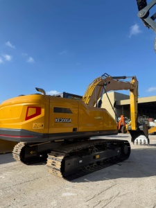Nouvelle pelle hydraulique sur chenilles XE200GA de 20 tonnes, écoénergétique pour l'exploitation minière et la construction routière - Product Image 4