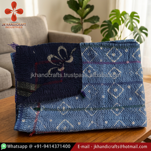 Couverture Kantha en coton indigo vintage à points fins - Product Image 2