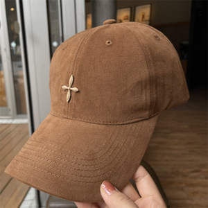 Nueva Gorra de Béisbol de Algodón Cepillado con Visera Suave para Hombre y Mujer, Gorra Simple y Elegante de Color Sólido que Estiliza el Rostro - Product Image 1