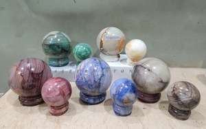 Vase en Agate Fait Main, Artisanat en Pierre Polie, Décoration d'Intérieur, Conteneur Décoratif à Motif Pilier, Vase en Pierre Marbrée Best-Seller - Product Image 4