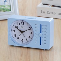 Jam Alarm Analog Quartz Persegi Panjang Tanpa Suara Tik-tok, Tampilan Hari yang Dapat Disesuaikan, Jam Meja untuk Kamar Tidur Pelajar, OEM ODM Tersedia
