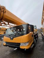 Grue de camion hydraulique d'occasion de 25 tonnes avec cabine remise à neuf, moteur Weichai, 3 essieux pour opérations de levage lourd
