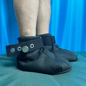 Guanti e Scarpe di Contenimento per Pazienti con Solette a Rivetti - Set Protezione e Prevenzione Autodanneggiamenti - Addestramento ABDL - Product Image 4