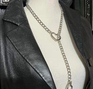 Un collar de cadena cubana gótica Y2K con colgante de corazón en un estilo dulce y vanguardista de acero inoxidable 316L a prueba de agua - Product Image 2