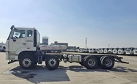 Camion tracteur diesel HOWO7 8x4 d'occasion à bas prix, 380 CV, moteur Weichai, direction à gauche, pour charges lourdes arrière, destiné aux mines du Moyen-Orient
