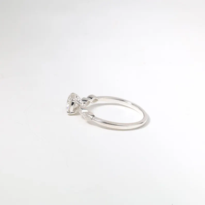 Anillo de compromiso de 5 diamantes certificados de primera calidad en oro de 18 quilates, diamantes de laboratorio o naturales, corte redondo, estilo vintage, anillo de regalo nupcial. - Product Image 3