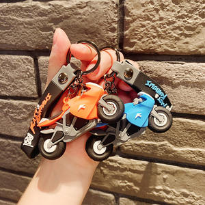 Nouveauté 2025 : Accessoires de porte-clés moto, breloques, porte-clés voiture dessin animé, nouveaux pendentifs pour sacs d'école, ornements en gros - Product Image 4