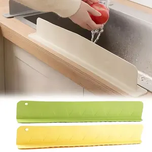 1 pièce Pare-éclaboussures en silicone pour évier de cuisine, barrière anti-éclaboussures étanche pour lavabo - Product Image 1