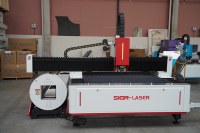 Machine de découpe laser à fibre CNC 3000W pour le traitement des tubes, des plaques, de l'acier inoxydable, de l'acier au carbone et de l'aluminium