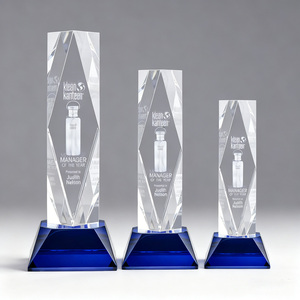Trofeo de Cristal Azul sobre Base para Premios de Reconocimiento Corporativo, Venta al Por Mayor de Fábrica Premier - Product Image 3
