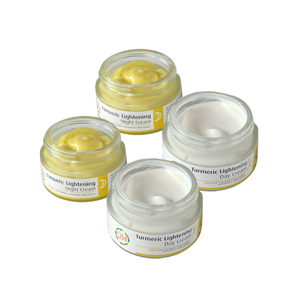 ครีมบำรุงผิวหน้าขาวกระจ่างใส QM Turmeric Lightening Day & Night Cream ผสมไฮยาลูรอนิค แอซิด ช่วยปรับผิวให้กระจ่างใสและชุ่มชื้น เสริมความงามให้ผู้หญิงด้วยสารสกัดจากธรรมชาติ - Product Image 4