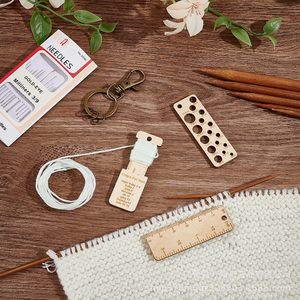Juego de 3 Herramientas de Tejer Miniatura de Madera, Multifuncional, con Regla, Ganchillo y Costura, Portátil, para Llavero - Product Image 2