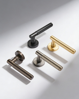 Serrure de porte à lignes élégantes en alliage de zinc durable, fonctionnement silencieux et fluide, style passage pour la confidentialité