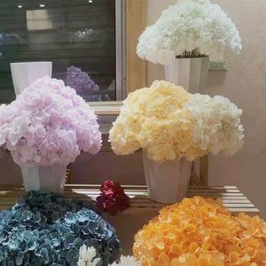 Flor DE BODA Artificial de Hortensia de 5 cabezas para decoración de pared de fondo, guía de camino para el Día de San Valentín, Pascua, 2 uds. - Product Image 1