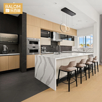 Lemari Dapur Modern Minimalis Efek Marmer Tanpa Gagang, Kabinet Dapur Modular Kustom dengan Pulau Model Air Terjun dan Motif Kayu