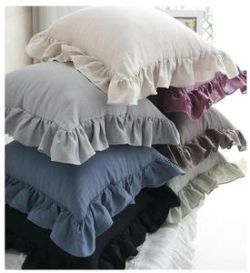 Funda de cojín cuadrada decorativa de lino natural lavado de color liso con volantes, producto artesanal al por mayor - Product Image 1