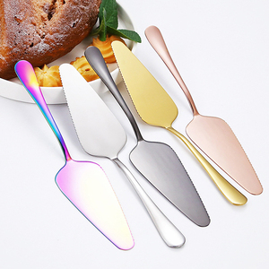 In acciaio inossidabile spatola a triangolo dentato oro <span class=keywords><strong>Pizza</strong></span> e torta utensile da cucina - Product Image 1