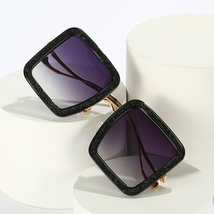 Gafas de Sol Cuadradas Extra Grandes de Diseño 2025 para Mujer, Nueva <span class=keywords><strong>Moda</strong></span> UV400, Lentes Degradados Marrones, Azules, Morados y Verdes - Product Image 2