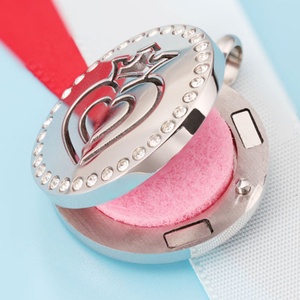 316L Stainless Steel Men's Vintage Box Chain Aroma <b>Locket</b> Essential Oil Diffuser Necklace for Anniversary - Product Image 5