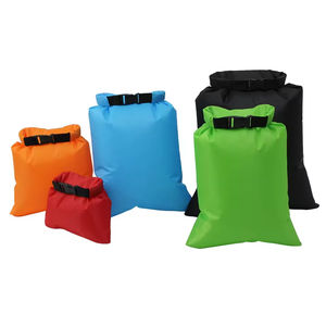 Bolsa seca de PVC portátil para mochilero, senderismo, viajes, natación y equipo de pesca, diseño impermeable sin tirantes con grosor - Product Image 1