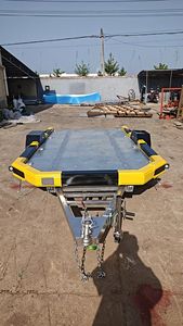 Semirremolque de aleación de aluminio de cama baja de 1001-1500kg Ozmatix de un solo <span class=keywords><strong>eje</strong></span> usado - Product Image 4