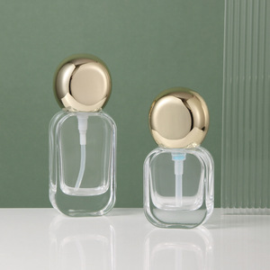 20ml 30ml 50ml 100ml 120ml 30g 50g 투명 유리 펌프 병 및 금색 뚜껑 용기 세트 (크림 용량) - Product Image 2