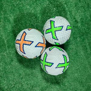 Ballon de football de haute qualité cousu à la machine, ballon de football spécial pour adultes - Product Image 4
