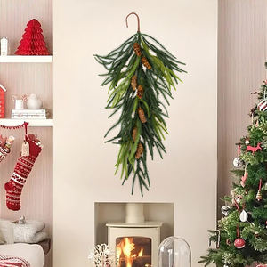 Guirlande artificielle <span class=keywords><strong>de</strong></span> verdure <span class=keywords><strong>de</strong></span> Noël <span class=keywords><strong>de</strong></span> <span class=keywords><strong>sapin</strong></span> <span class=keywords><strong>de</strong></span> Norfolk fait à la main meilleure vente <span class=keywords><strong>couronne</strong></span> d'aiguille <span class=keywords><strong>de</strong></span> pin <span class=keywords><strong>de</strong></span> Norfolk tactile simulée populaire - Product Image 4