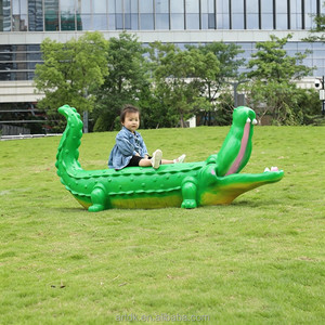 Banc en fibre de verre personnalisé en forme de lapin, thème animal crème glacée, sièges publics pour plaza commerciale, aire pour enfants, jardin extérieur, vente en gros - Product Image 5
