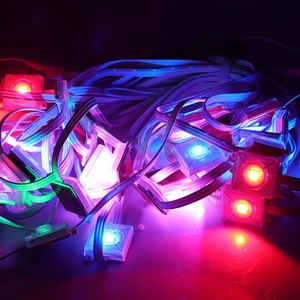 Lumières LED RGB intelligentes extérieures imperméables IP68 à changement de couleur permanent avec 66 modes de scène, lumières LED pour les avant-toits pour Noël - Product Image 2