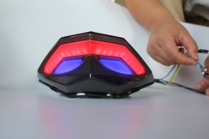 Piezas de Motocicleta JPA Lámpara Trasera LED Luz de Freno <span class=keywords><strong>Modificada</strong></span> para Accesorios de <span class=keywords><strong>Kawasaki</strong></span> Ninja <span class=keywords><strong>300</strong></span>/250 - Product Image 4