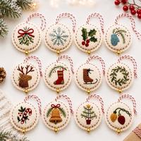 Jouets éducatifs DIY pour enfants, nouvelles décorations de Noël joyeuses et brillantes brodées à la main, décorations de pendentifs pour arbre de Noël