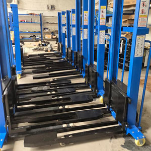 Chariot élévateur électrique compact et portable pour la manutention flexible des marchandises en entrepôt et en intérieur - Product Image 6