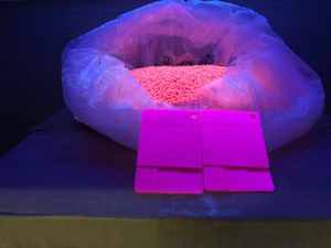 Kunststoff fluor zierende Farbe Master batch Glow Under UV-Lampe - Product Image 3
