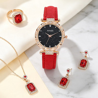 Montre raffinée pour femme avec cadran rond de 33 mm, bracelet en PU, collier, bague et boucles d'oreilles serties de strass carrés