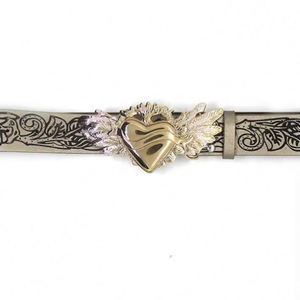 Cinturón de Cuero PU Suave Estilo Punk Personalizado con Grabado Retro Y2K para Hombre y Mujer, Multifuncional, Gótico, Vintage, con Hebilla de Aleación - Product Image 3