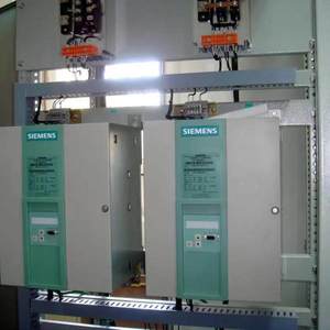 ไดรฟ์ SINAMICS DCM ของแท้สำหรับอุปกรณ์อัตโนมัติ รุ่น 6RA8075-6GS22-0AA0/6RA8081-6GS22-0AA0/6RA8085-6GS22-0AA0 - Product Image 1