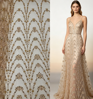 Dentelle de luxe brodée or motif vague d'eau florale à sequins pour robe de soirée de créateur, idéale pour les mariages à Dubaï et au Qatar