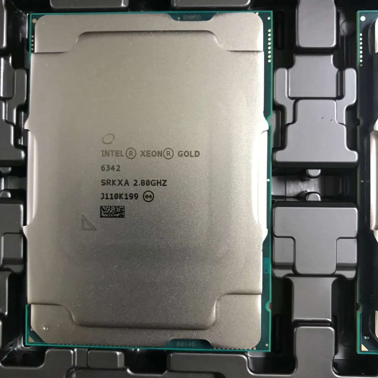 CPU Intel Xeon Gold 6342 Processeur 36M Cache 2.80 GHz FC-LGA16A pour r750 dl380g10 + serveur