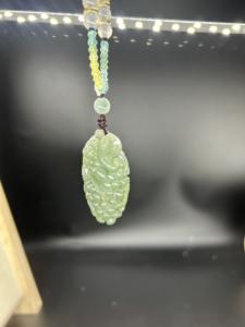 Piedra preciosa Forma de uvas Piedras preciosas y colgantes de jadeíta Colgantes de jade de Myanmar Joyería al por mayor Colgantes de jade verde de piedra - Product Image 2