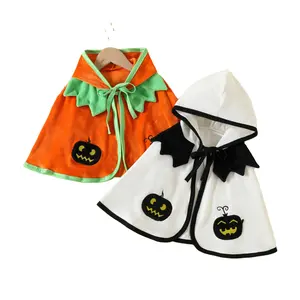 Halloween trẻ em CAPE mùa thu trẻ em mới đội mũ trùm đầu phim hoạt hình bí ngô thêu CAPE hiệu suất trang phục