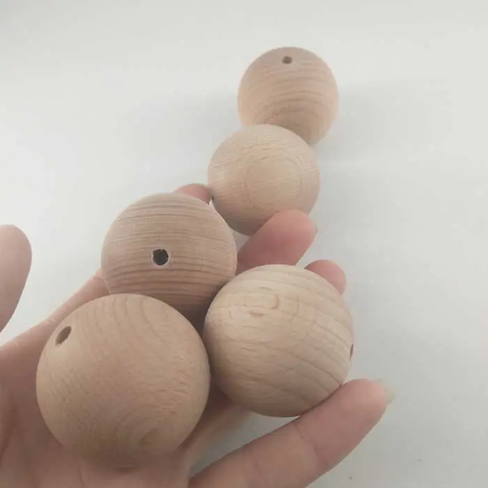 DIY प्राकृतिक गेंद गोल लकड़ी मोती पर्यावरण के अनुकूल अधूरा लकड़ी गेंदों 35mm स्वीकार छोटे आदेश