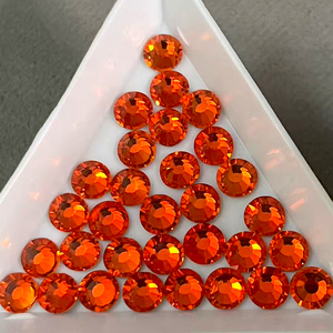 Cristales <span class=keywords><strong>de</strong></span> Estrás <span class=keywords><strong>de</strong></span> Alta Calidad en Empaque a Granel, Color Siam Oscuro SS10, para Transferencia <span class=keywords><strong>de</strong></span> Estrás en Camisetas - Product Image 6