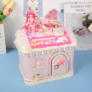 Kit de Bricolage DIY <span class=keywords><strong>Tirelire</strong></span> Artisanale en Colle Crème pour Enfants, Thème 'Petit Amoureux de l'Argent', pour la Coordination Main-Oeil des Filles, Pot d'Économies Cottage - Product Image 1