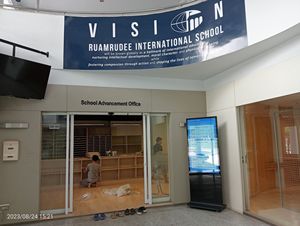 55-Inch Windows Android Ultra-Thin Indoor Digital Signage Touch Screen Kiosk <strong>Totem</strong> Display Advertising Player for Shopping Malls - Product Image 6