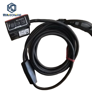Lecteur de codes 2D fixe industriel SR-710, capteur CMOS haute résolution, mise au point automatique pour le suivi et la traçabilité des lignes de production - Product Image 1