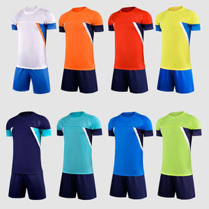 Uniforme de Fútbol Sublimado de Fábrica OEM, Conjunto para Club de Fútbol, Venta al por Mayor para Hombre, 100% Poliéster, Transpirable, de Secado Rápido, Pantalón Corto - Product Image 1