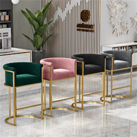 Tabourets de bar hauts en velours, modernes, pour restaurant, café, loisirs, avec cadre en fer, écologiques, durables, avec coussin rembourré et accoudoirs