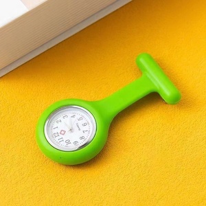 Silikon klip hemşire doktor cep saati jöle izle yeni moda takı kadın çocuklar için hediye hemşire Pin izle - Product Image 5